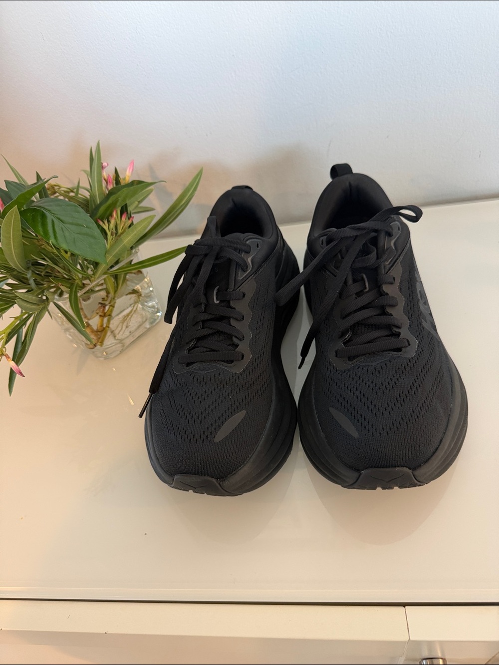 HOKA Bondi 8 Black Low Top Mesh Breathable Lace-Up Running Sneakers 8B